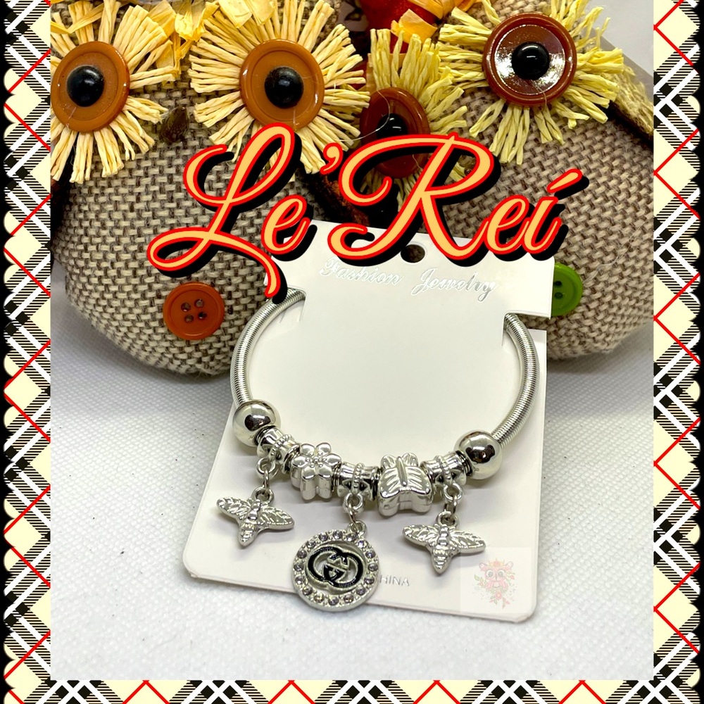 Silver tone bee bracelet